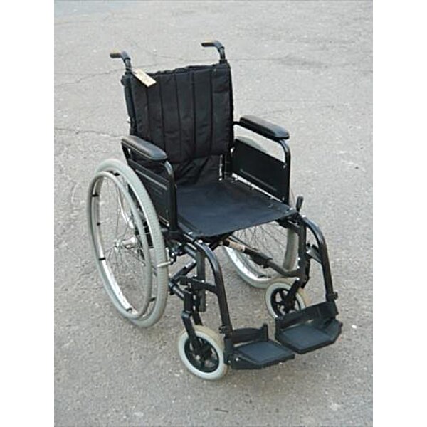 Инвалидная коляска Sunrise Medical Breezy б/у, ширина 40-44 (CША)